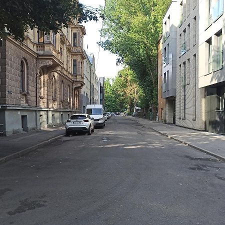V311 Apartment Riga Bagian luar foto