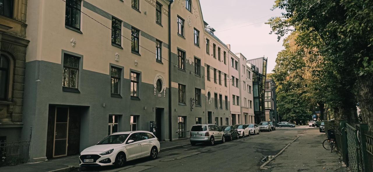 V311 Apartment Riga Bagian luar foto