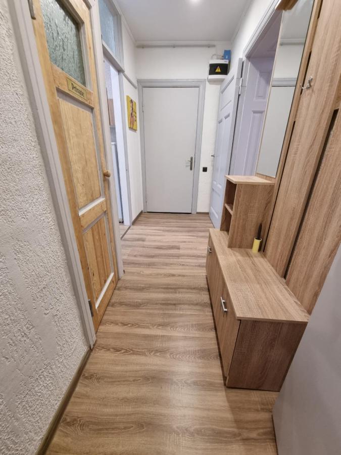 V311 Apartment Riga Bagian luar foto